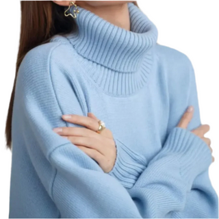 Stylish women's turtleneck jumper 9