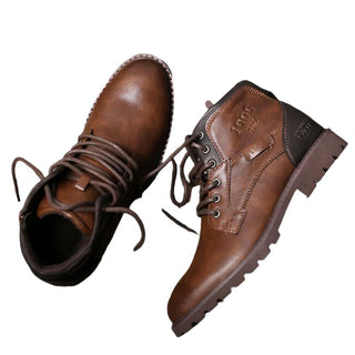 Traditional leather boots for men5