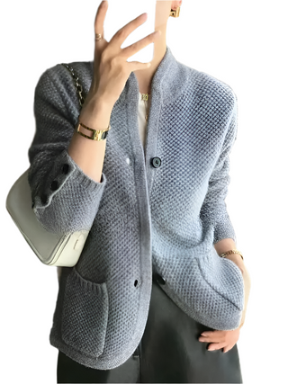 Women’s Thick Wool Cardigan1