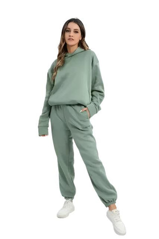 Women's hooded sweatshirt and sweatpants set1